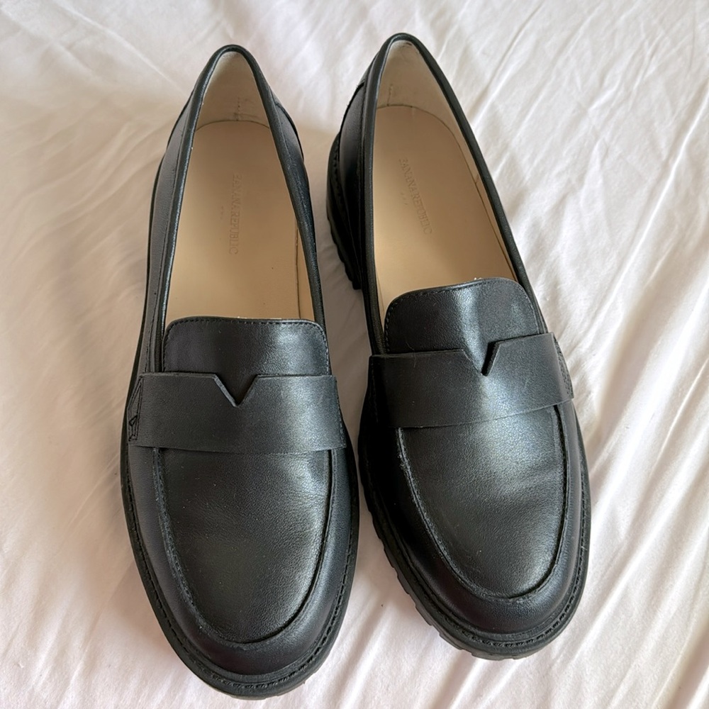 Banana Republic Black Leather Penny Loafers